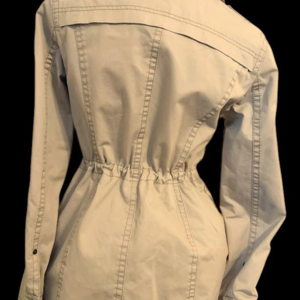 NWOT Esprit Military Style woman, jacket, Beige Embroidered Flowers and Beads M - Picture 2 of 5